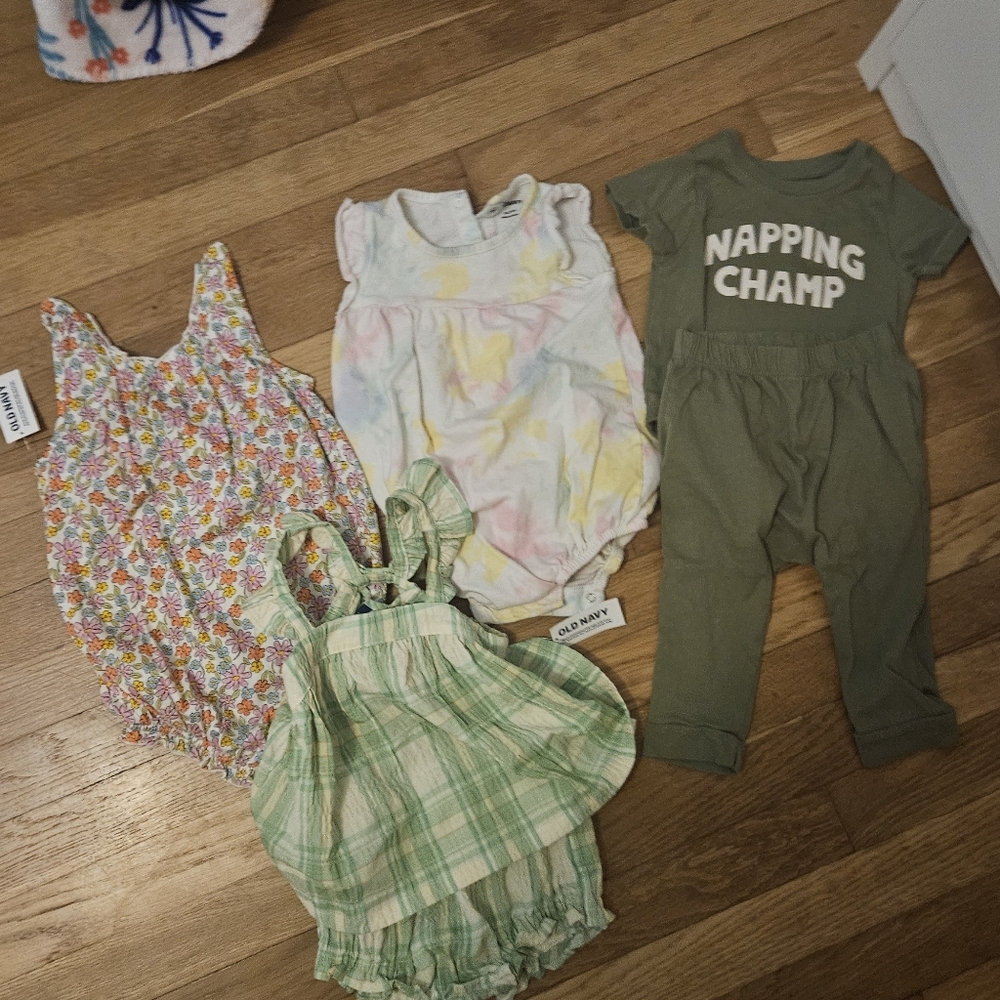 Old Navy 12-18 Month Outfits